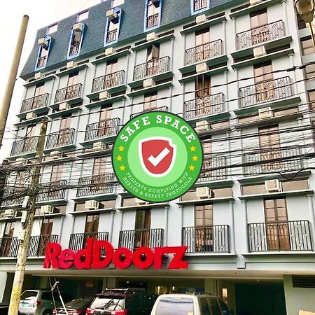 Mandaluyong Reddoorz Plus @ Jardin Suites Guadalupe Nuevo מראה חיצוני תמונה
