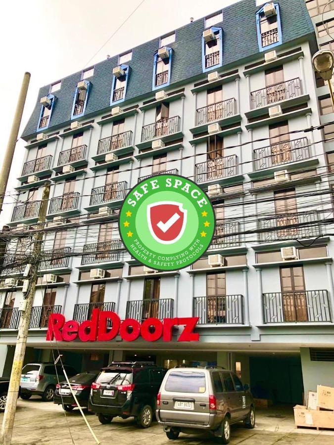Mandaluyong Reddoorz Plus @ Jardin Suites Guadalupe Nuevo מראה חיצוני תמונה