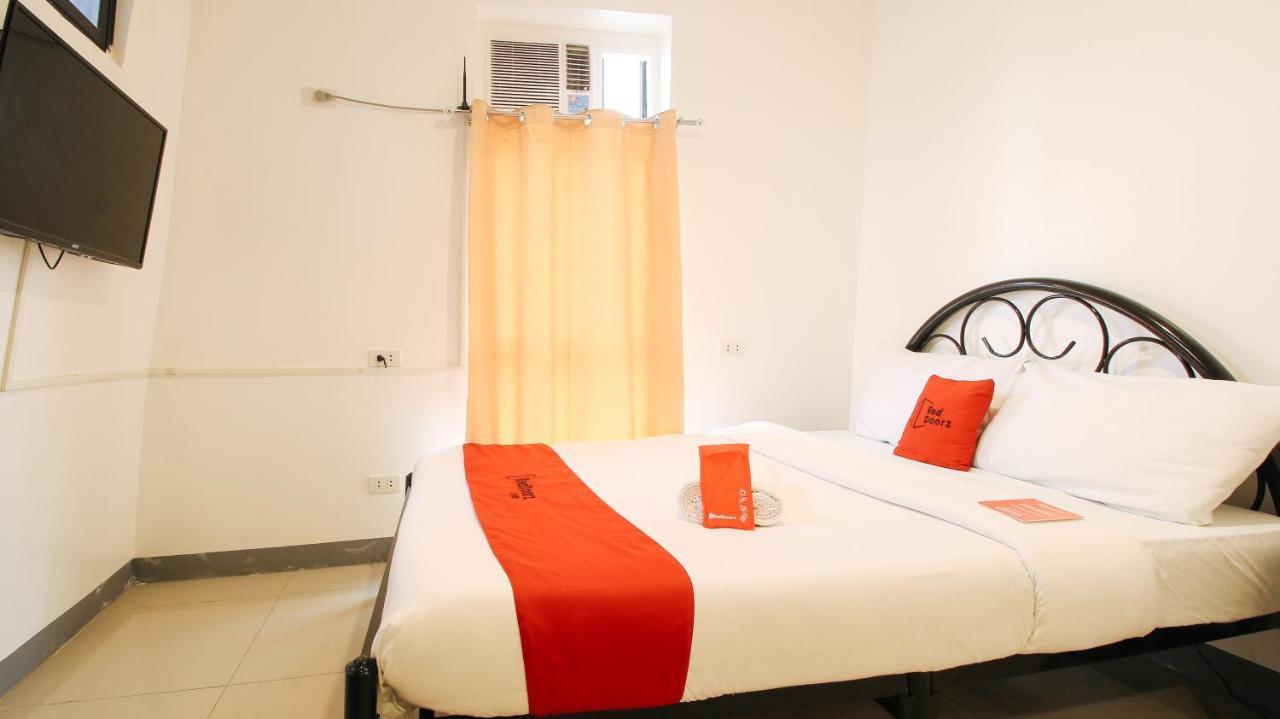 Mandaluyong Reddoorz Plus @ Jardin Suites Guadalupe Nuevo מראה חיצוני תמונה