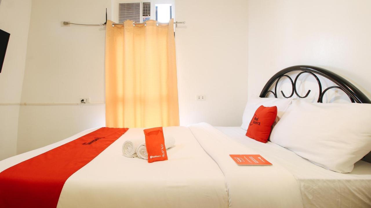 Mandaluyong Reddoorz Plus @ Jardin Suites Guadalupe Nuevo מראה חיצוני תמונה