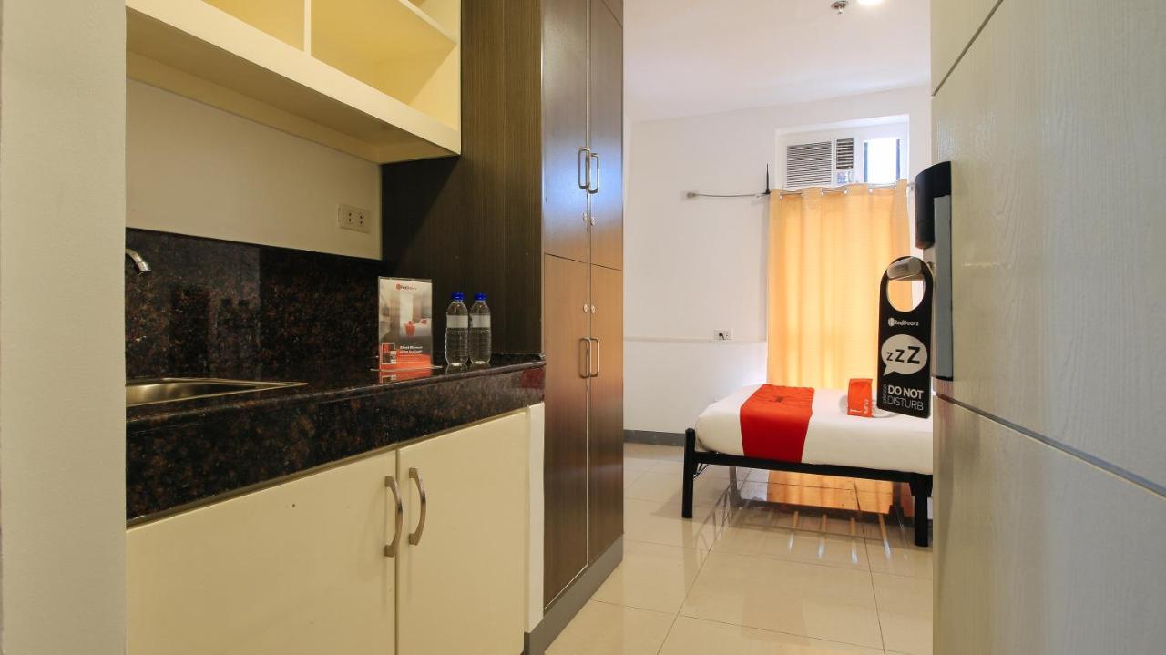 Mandaluyong Reddoorz Plus @ Jardin Suites Guadalupe Nuevo מראה חיצוני תמונה