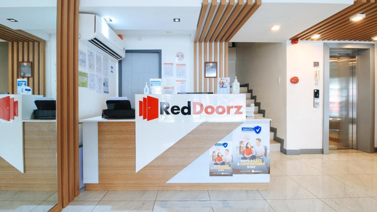Mandaluyong Reddoorz Plus @ Jardin Suites Guadalupe Nuevo מראה חיצוני תמונה